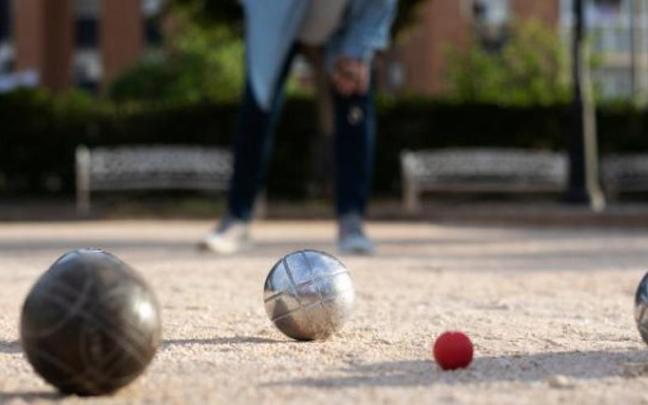 El segundo encuentro femenino de petanca de Galdakao se celebra este domingo