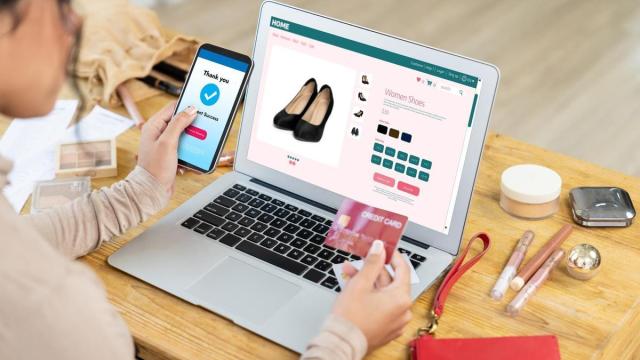 Compra online de unos zapatos.