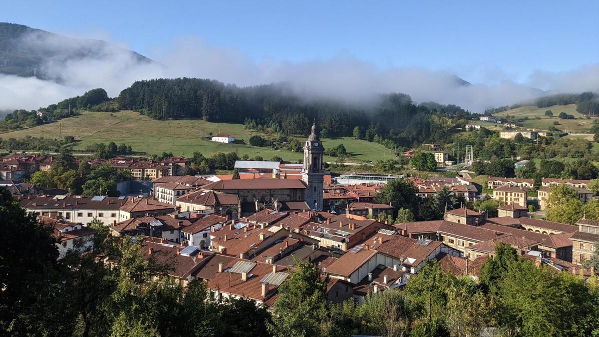 Una vista general de Oñati.