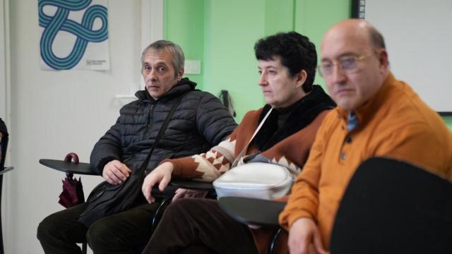 Participantes en una de las sesiones semanales de La Galia.