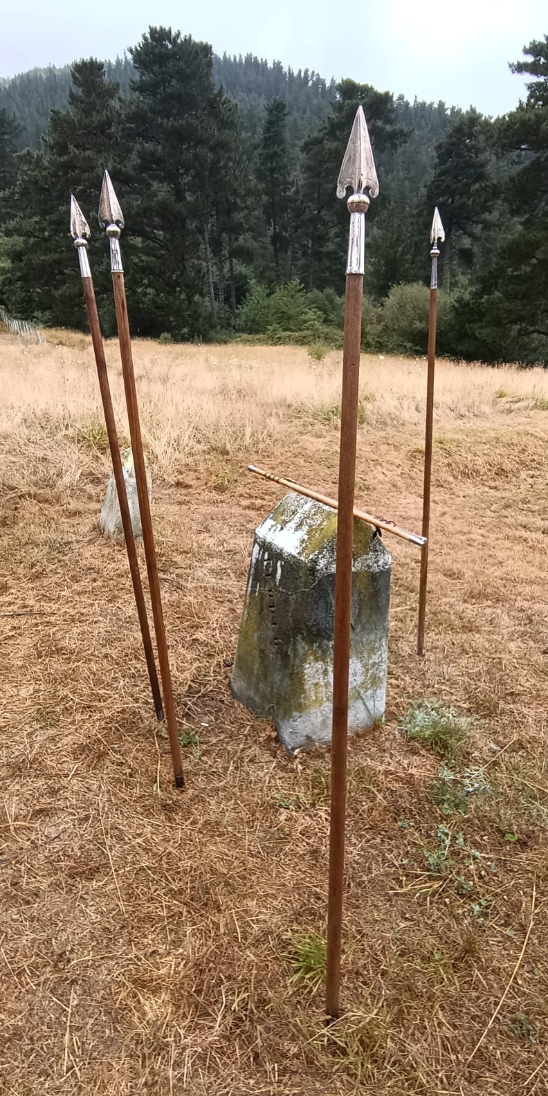 Mojon de Santa Ana en Areta Llodio