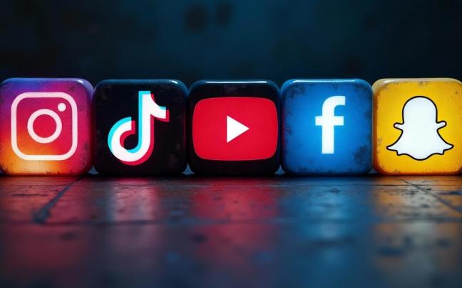 Los logos de Instagram, TikTok, Youtube, Facebook y Snapchat, algunas de las redes sociales afectadas.