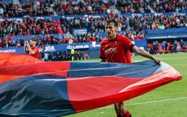 Ante Budimir celebrando su tanto frente al Atlético de Madrid. Foto: PATXI CASCANTE