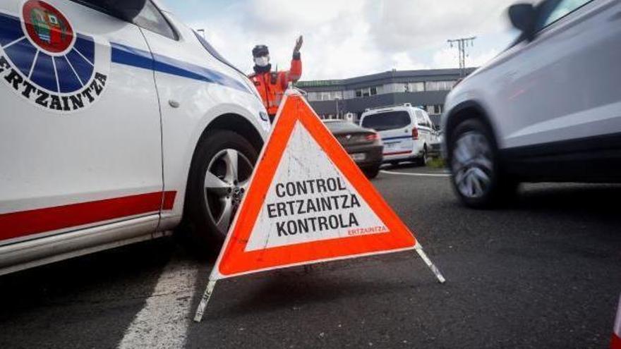 Policías autonómicas y locales refuerzxan la campaña de la DGT.