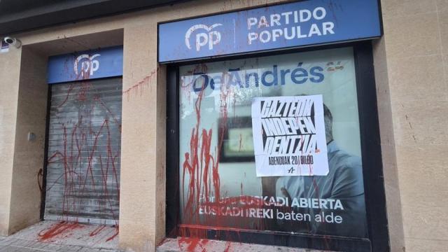 Sabotaje en la sede del PP de Bilbao