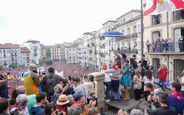 Conoce la verdadera historia de Celedón, el alma de las fiestas de Vitoria / Jorge Muñoz Conoce la verdadera historia de Celedón, el alma de las fiestas de Vitoria