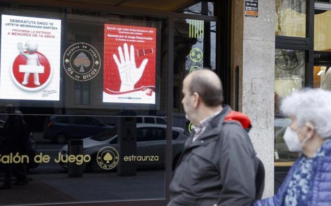 Desde la entrada en vigor del nuevo reglamento de juego en Euskadi se ha reducido del 18 % .