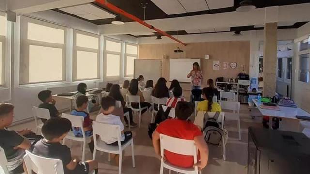 Mertzede ikastetxea ha iniciado la campaña de concienciación / Mertxede Ikastetxea Mertzede ikastetxea ha iniciado la campaña de concienciación