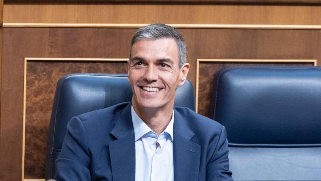 Pedro Sánchez, sonriente durante el pleno de este jueves en el Congreso.