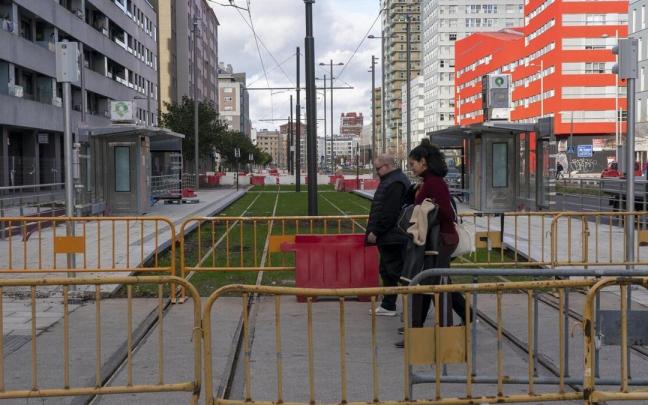 En imágenes: el columpio que 'trae de cabeza' a todo un barrio de Vitoria En imágenes: el columpio que 'trae de cabeza' a todo un barrio de Vitoria