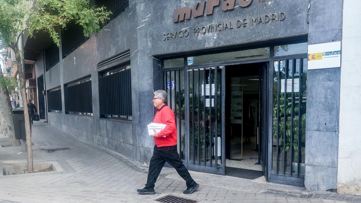 Fachada de un edificio de Muface