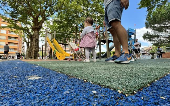 Se renovará el suelo del parque Ezkurdi