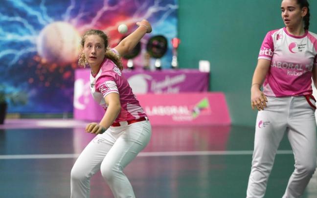 Alize Sagardui y Enara Gaminde se llevan el Abierto de Nafarroa ante Ainhoa Ruiz de Infante e Itxaso Erasun en el Labrit de Iruñea