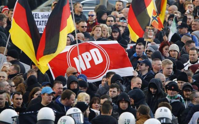 Partidarios del partido neonazi NPD en Alemania