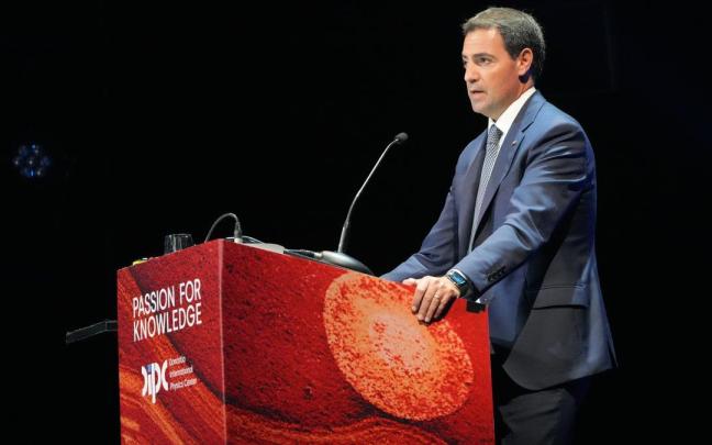 El Lehendakari Pradales en la inauguración de 'Passion for Knowledge'