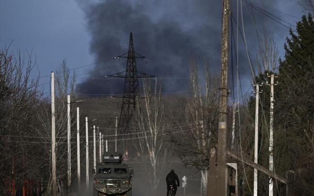 Rusia sigue atacando otras ciudades ucranianas como Bajmut. Rusia sigue atacando otras ciudades ucranianas como Bajmut.