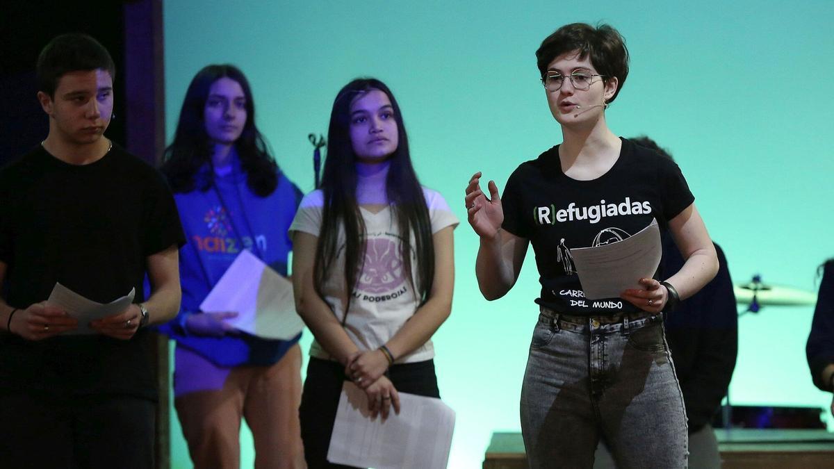 Estudiantes del Instituto Navarro Villoslada se unen contra el racismo