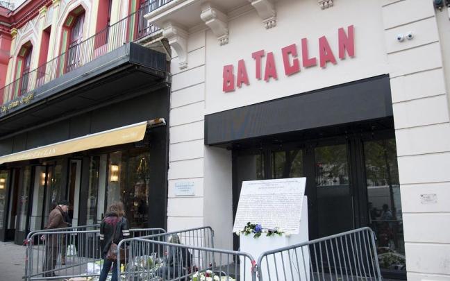 Exterior de la sala Bataclán de París, donde murieron asesinadas 92 personas