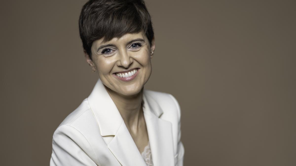 Elena Benítez es psiquiatra y madre de dos hijos neurodivergentes.