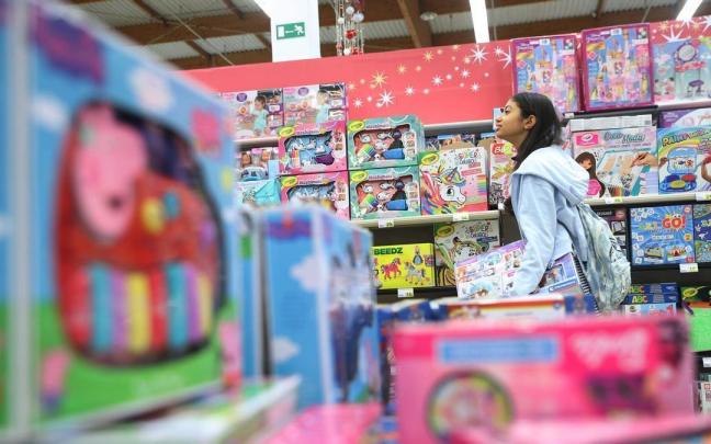 El 52% de los consumidores dice que gastará lo mismo que el año pasado y un 33% afirma que será mayor su gasto.