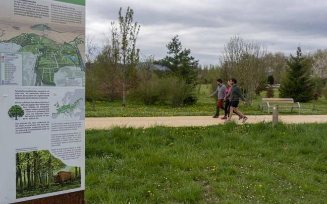 Este mes de julio el Jardín Botánico de Olarizu ofrece diversas experiencias para disfrutar en familia.