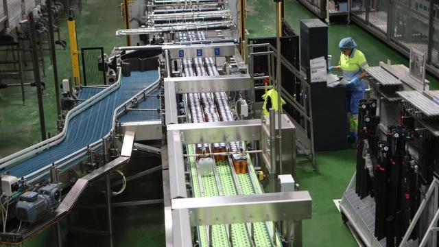 La cifra de negocios de la industria cayó un 9,7% en dicho mes.