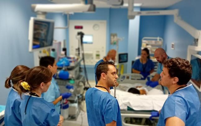 Un grupo de residentes de Osakidetza.