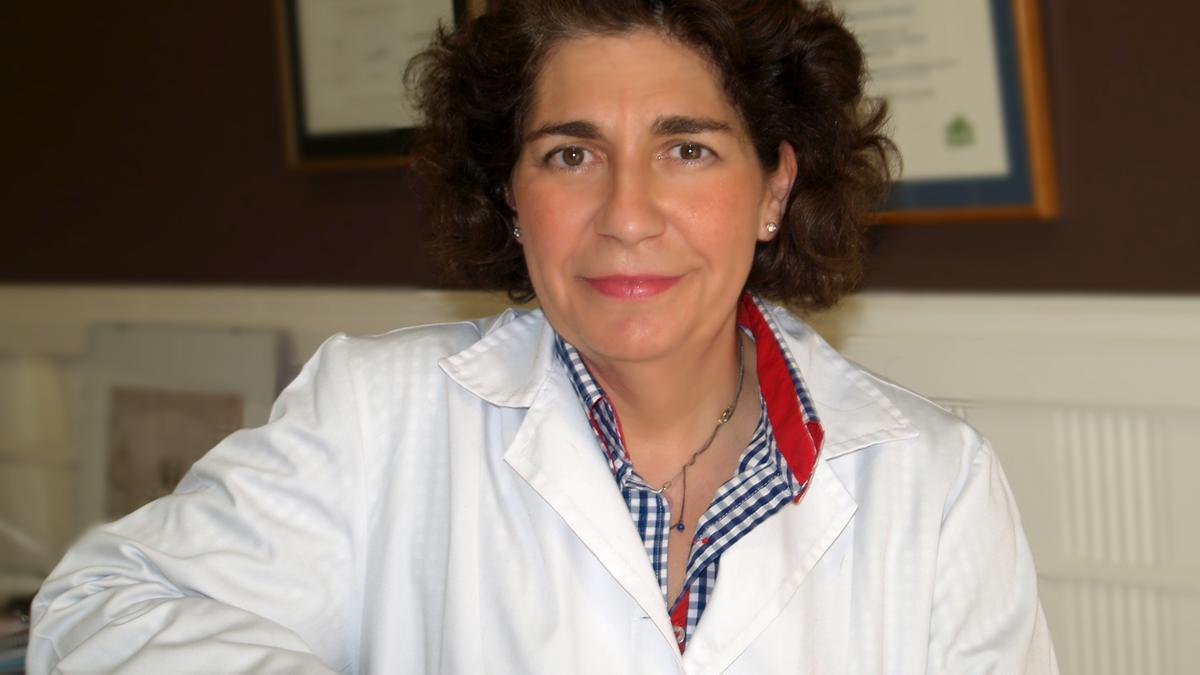 Margarita Esteban Herrero es licenciada en Medicina y Cirugía general, y Máster en Medicina Estética.