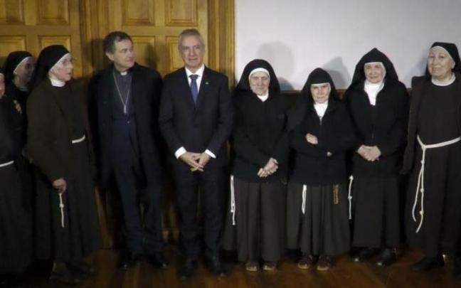 El lehendakari visita la convento de las Clarisas en Gernika El lehendakari visita la convento de las Clarisas en Gernika