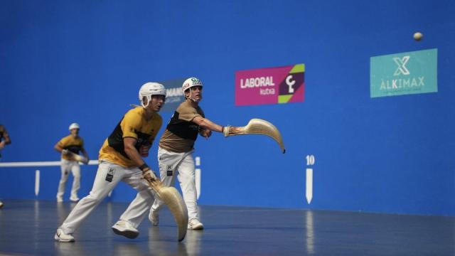 En imágenes: Goixerri-Lekerika, campeones del Master Series de Mungia de cesta al derrotar a Erkiaga-Gorka.
