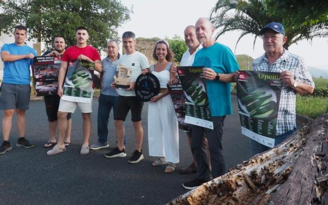 Presentacion de los concursos de sidra y queso, y el programa del día del Baserritarra en la sidrería Añota.