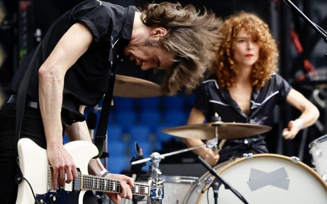 El dúo donostiarra Niña Coyote eta Chico Tornado.