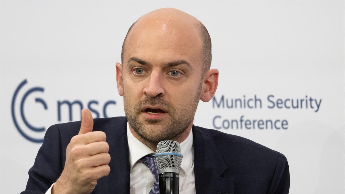 El ministro de Exteriores de Francia, Jean-Nöel Barrot, en la Conferencia de Seguridad de Múnich.