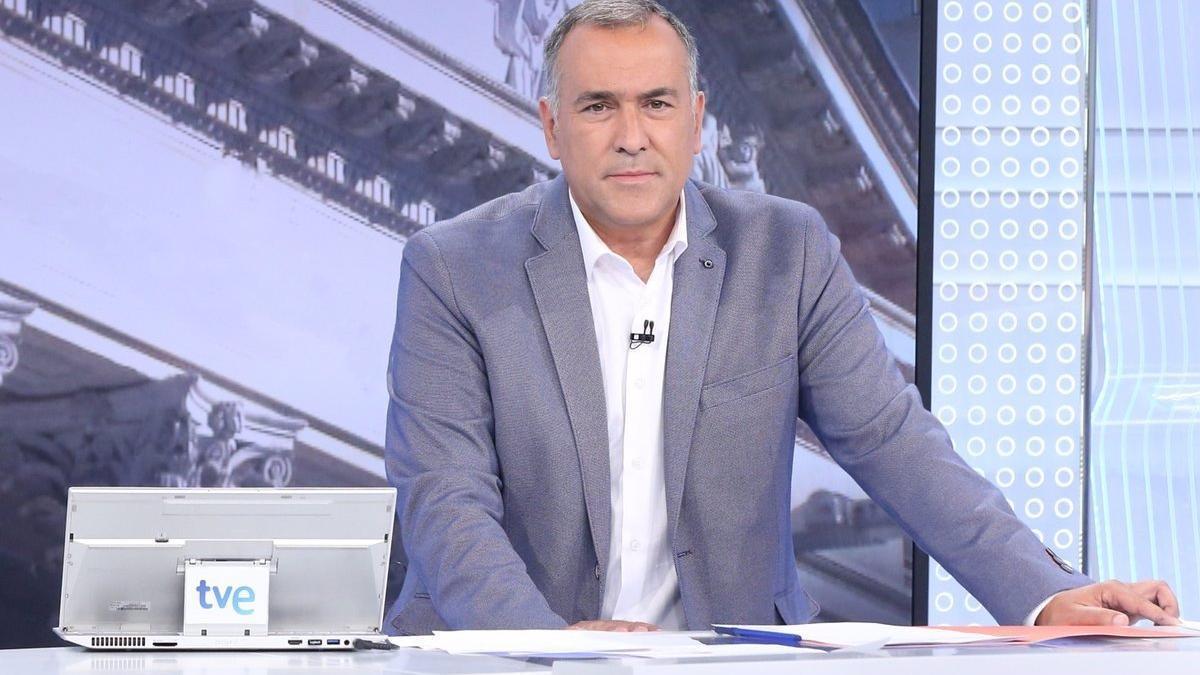 Xabier Fortes, presentador que moderó el debate en TVE al que acudieron Sánchez, Díaz y Abascal.