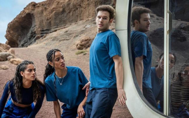 Escena de la segunda temporada de ‘Bienvenidos a Edén’.