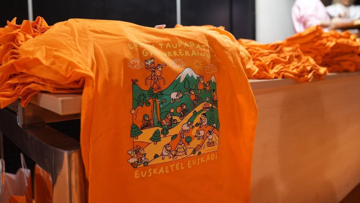 Detalle de la camiseta que vestirá la afición.