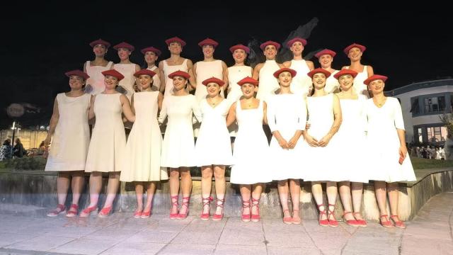 Las cantineras del Alarde de Hondarribia 2026, antes de la presentación por las calles de la ciudad