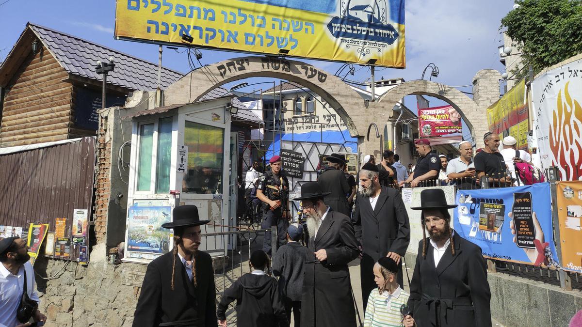 Celebran una de las fiestas más importantes del calendario judío, junto a Breslov, creador de la corriente urtaortodoxa