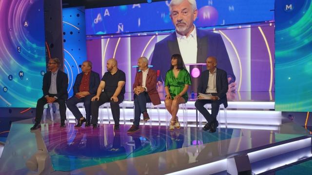 Presentación de Rueda la letra de Telecinco con Carlos Sobera.