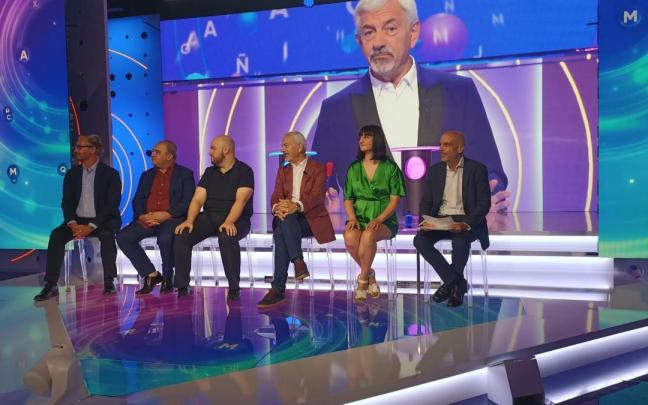 Presentación de Rueda la letra de Telecinco con Carlos Sobera.