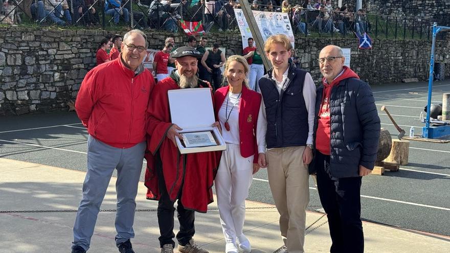 Presentación pública de la alianza entre la Fundación Ricardo Ibarretxe de Arrigorriaga y la Cofradía del Pimiento de Espelette