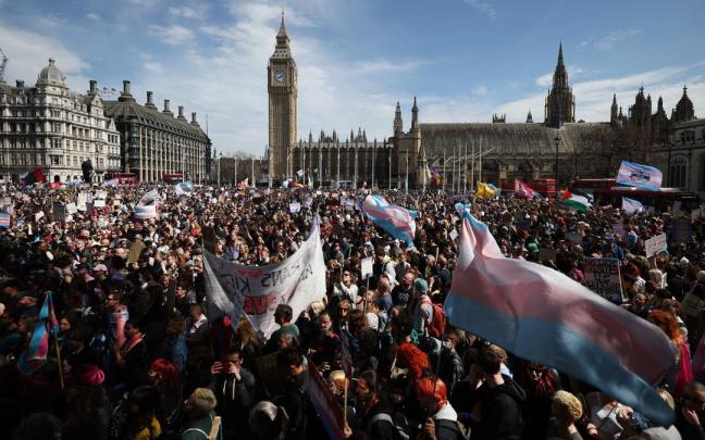 Manifestación por los derechos de las mujeres trans en Londres