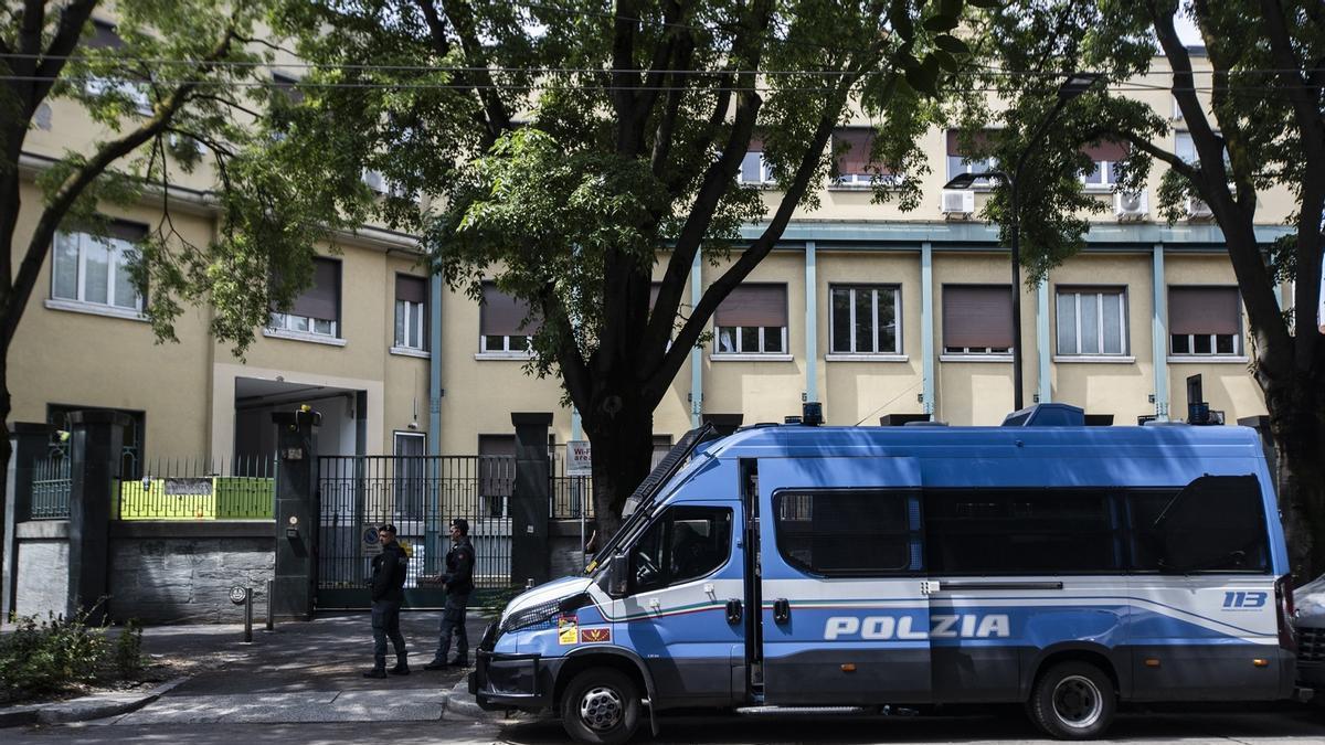 Un furgón de la policía, Italia.