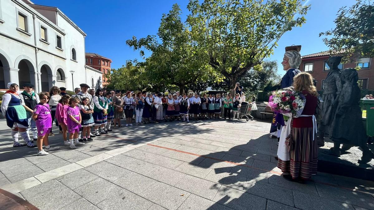 Las ofrendas florales a la Eskarabillera y a Manuela Egiguren serán el 14 de octubre