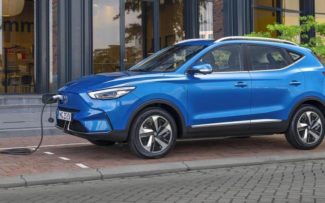 El ZS, es el MG más solicitado; da a elegir impulsión térmica y eléctrica.