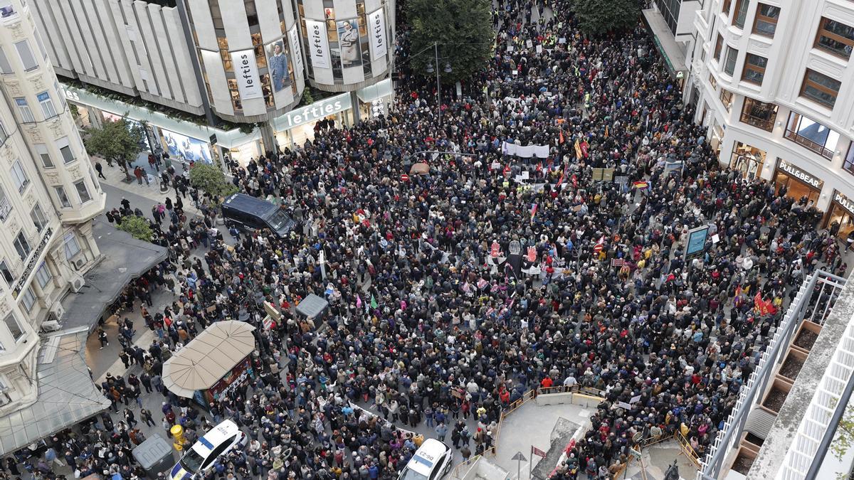 Quinta manifestación en Valencia contra Carlos Mazón por su gestión de la dana