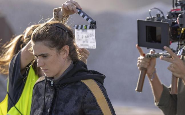 María Cerezuela, en el rodaje de la serie ‘Romi’.