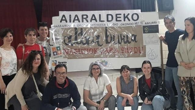 Representantes de cada centro en el encuentro en Amurrio. / Cedida Representantes de cada centro en el encuentro en Amurrio.