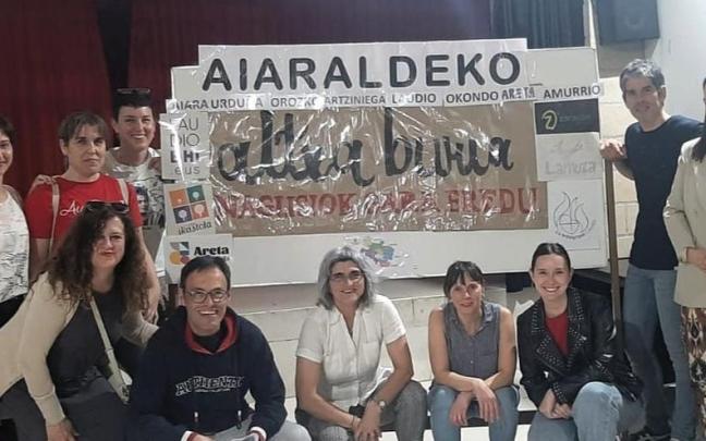 Representantes de cada centro en el encuentro en Amurrio. / Cedida Representantes de cada centro en el encuentro en Amurrio.