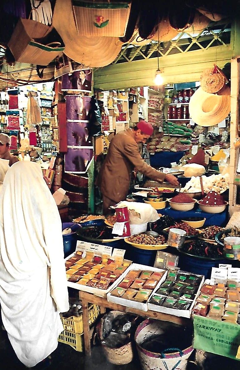 Comercio de especias en el bazar.